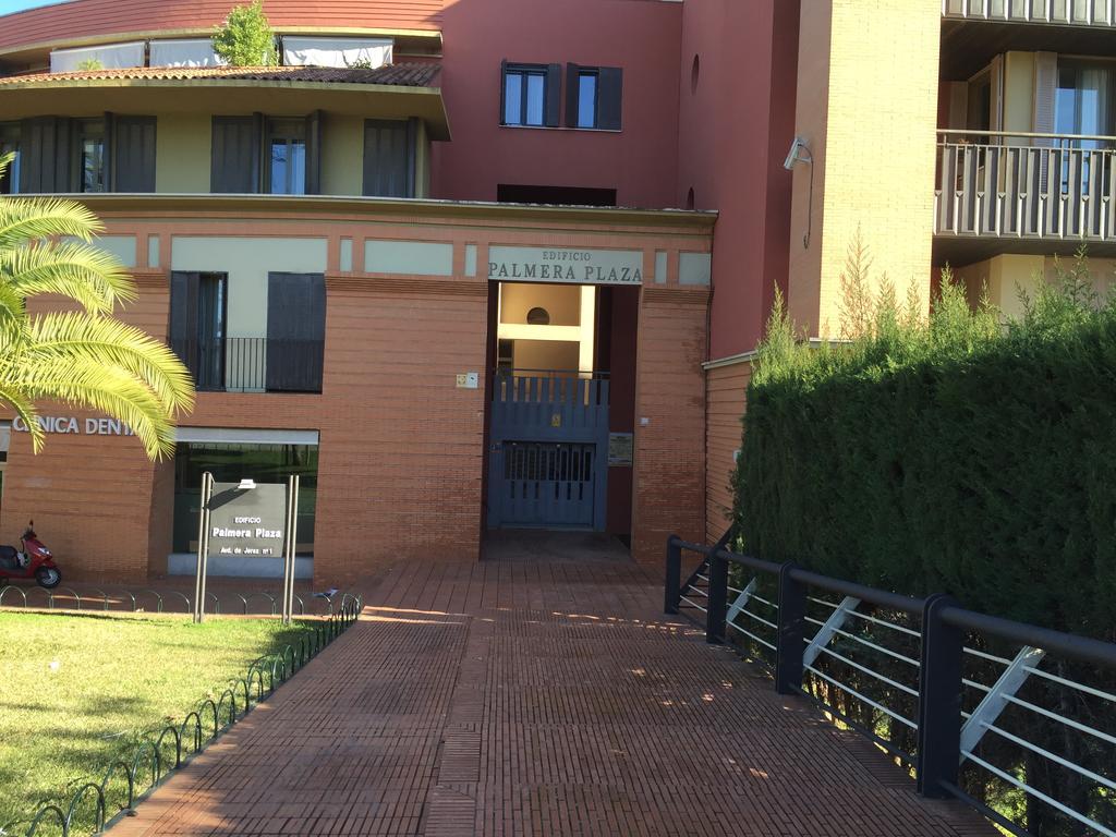 Hipalis Palmera Seville Exterior photo